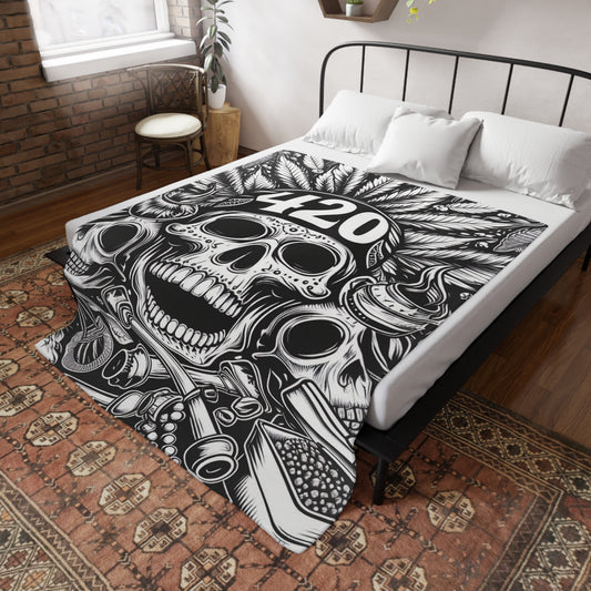 420 Skull & Pipe Plush Fleece Blanket - Black & White