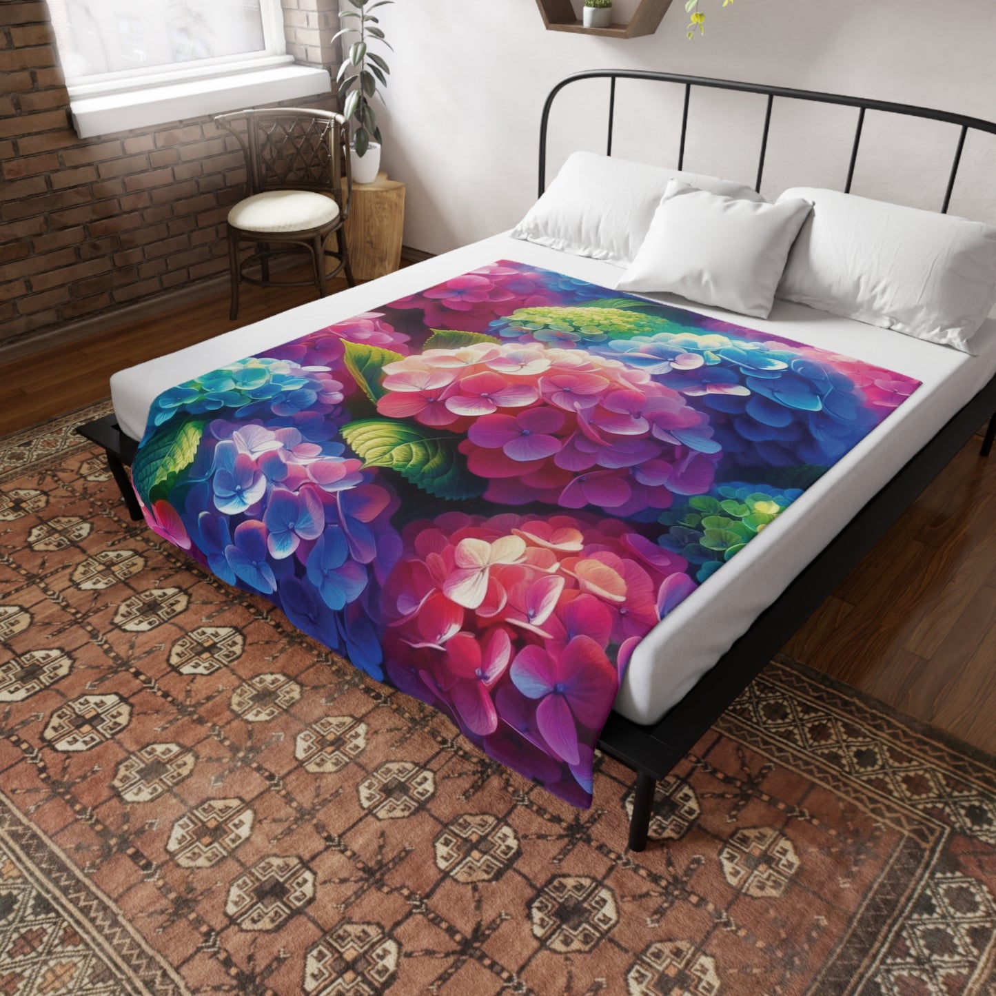 Hydrangea Plush Fleece Blanket