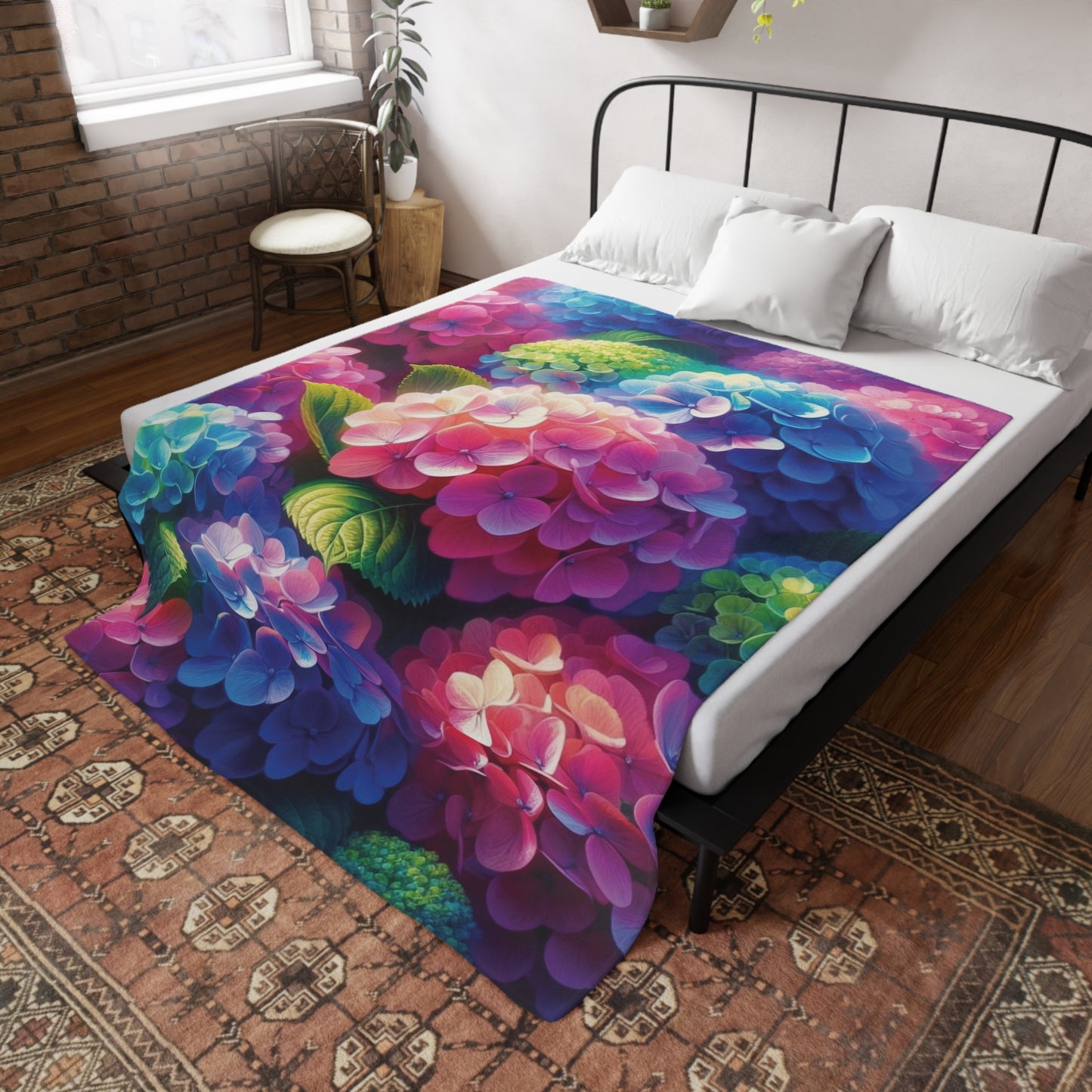 Hydrangea Plush Fleece Blanket