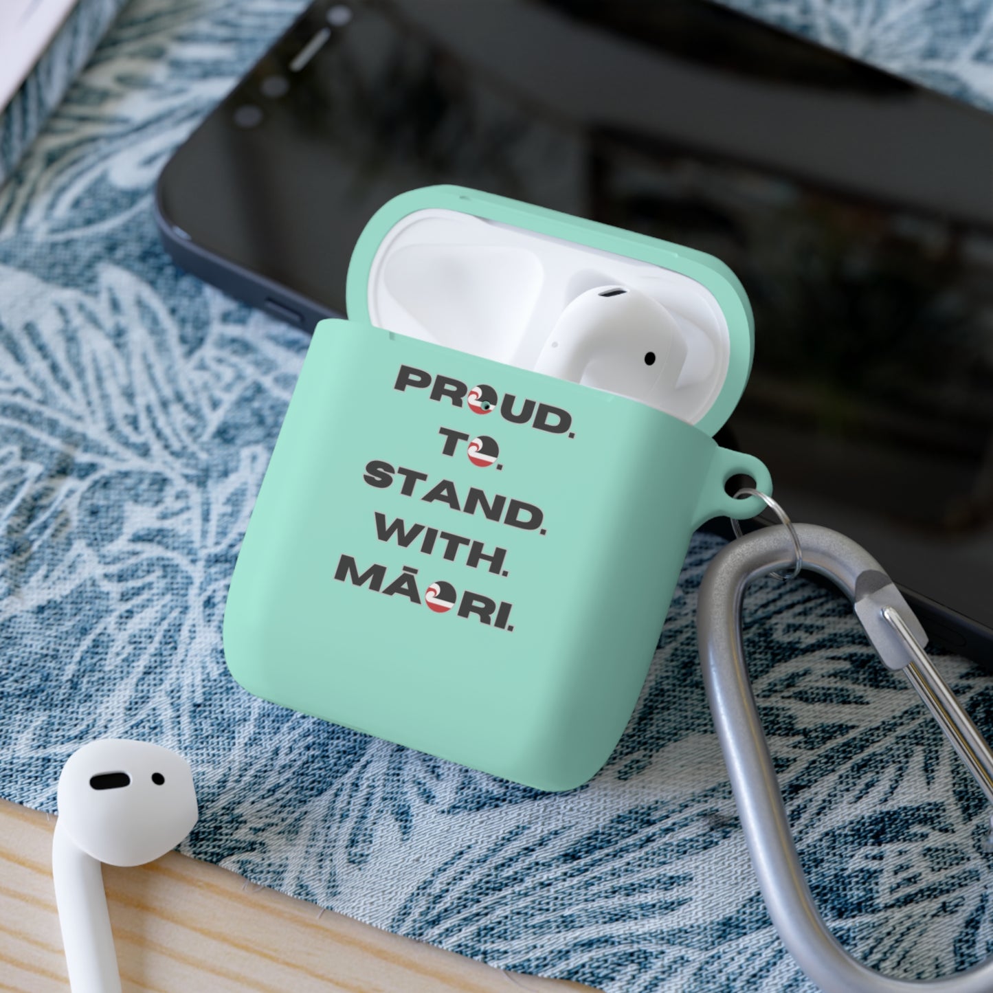 Proud. To. Stand. With. Māori. AirPods/AirPods Pro Case Cover