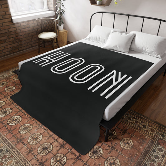 HOON Plush Fleece Blanket - Black