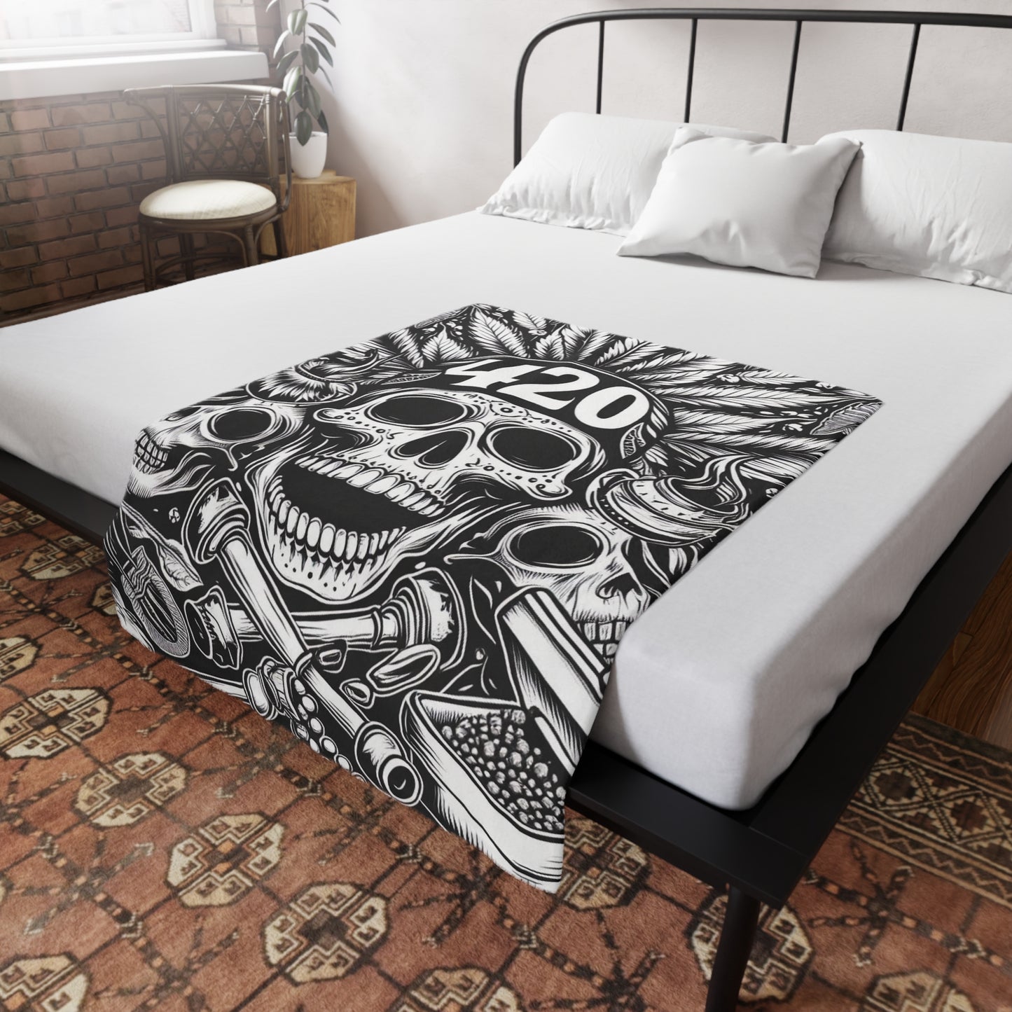 420 Skull & Pipe Plush Fleece Blanket - Black & White