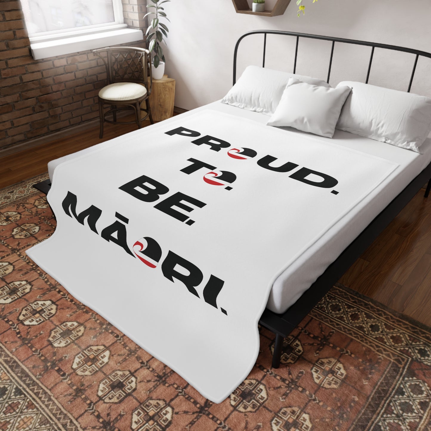 Proud. To. Be. Māori. - White Plush Fleece Blanket