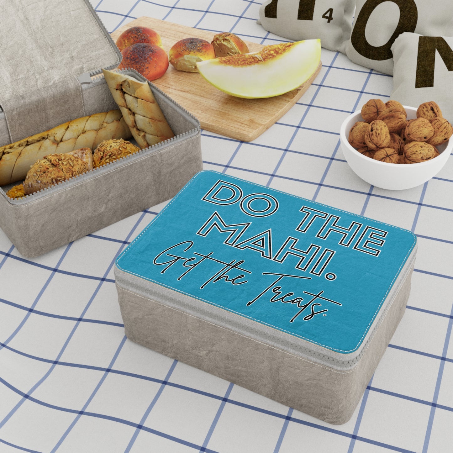 Do The Mahi. Get The Treats. Paper Lunch Bag - blue