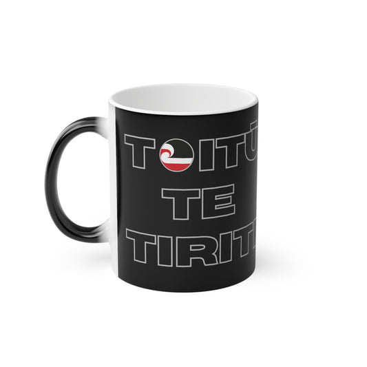 Toitū Te Tiriti Magic Mug - black